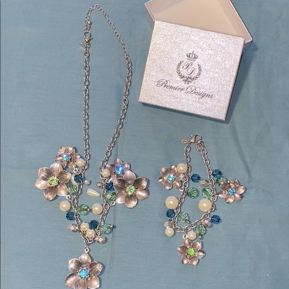 Premier Design necklace and matching bracelet - Picture 1 of 3